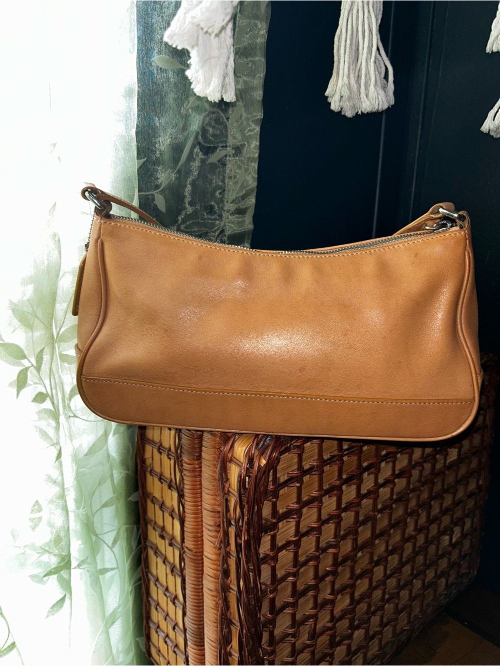 Coach 2003 Hampton Demi Baguette Bag in Camel leather with COA - Picture 10 of 16
